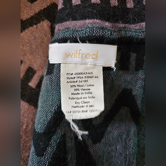 Wilfred Infinity Scarf - Picture 3 of 3